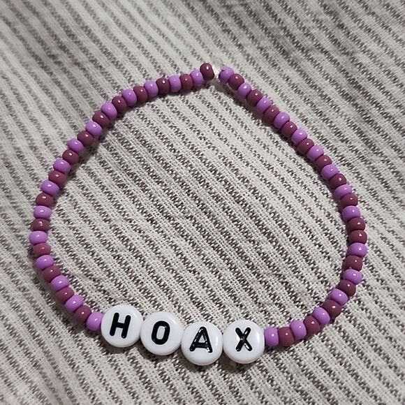 Taylor Swift Eras Tour Friendship Bracelet - Picture 1 of 2